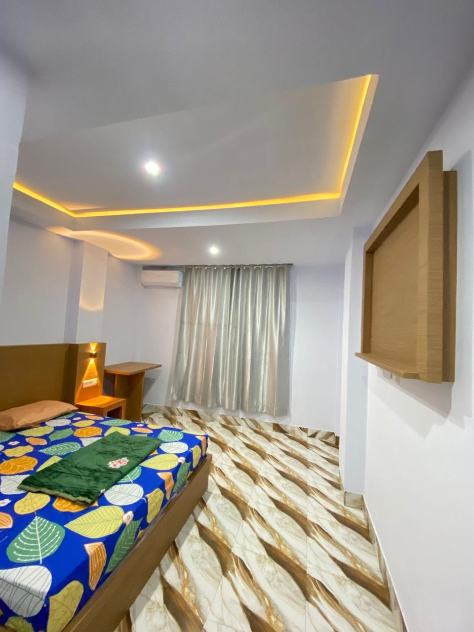 Kamar 8
